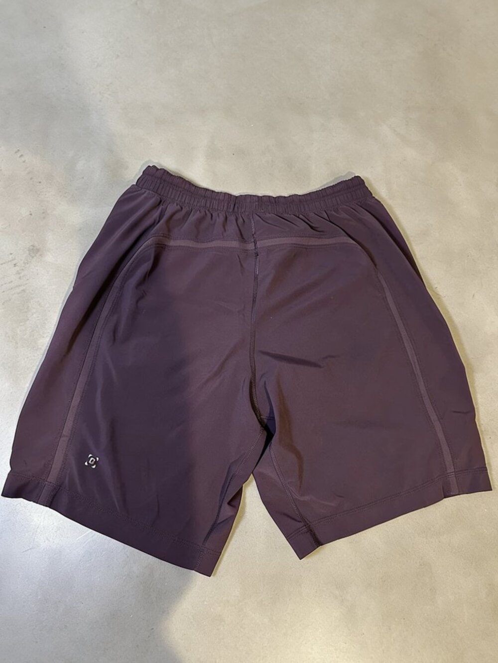 Lululemon Shorts Men's Pace Breaker Lined Athletic Gym 9" Inseam Maroon Red Med